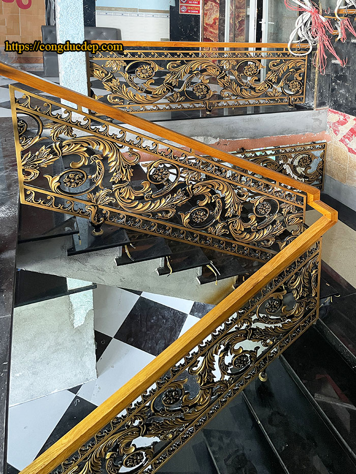 cầu thang nhôm đúc đẹp